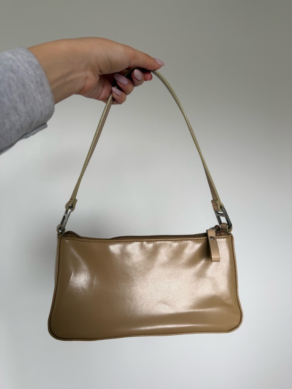 Classic Tan Shoulder Bag - Minimalist Everyday Purse - Picture 2 of 3